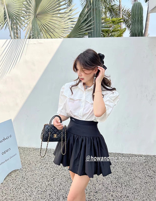 New in early summer! [how and me Cheng Xi] label design sense personalized versatile skirt + heavy industry shirt suit (decoration can not be removed) 7032# LSL