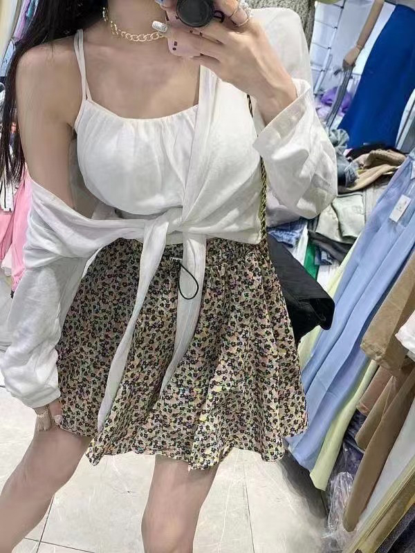 [mi ni] simple long sleeved sunscreen + built-in Vest + floral skirt suit (suit only) 1044# PCZ