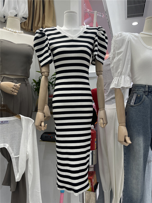 [show] V-neck slim fit bubble sleeve dress (skirt only) 88366# ozq