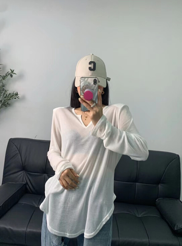 [Lala] fashionable and versatile V-neck Pullover sunscreen shirt (only sunscreen shirt) 3065# WTT