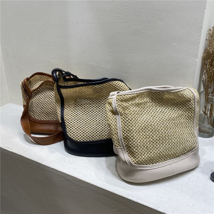 [misslan] hollow out color matching bucket shoulder bag (with small bag) e111# hyy
