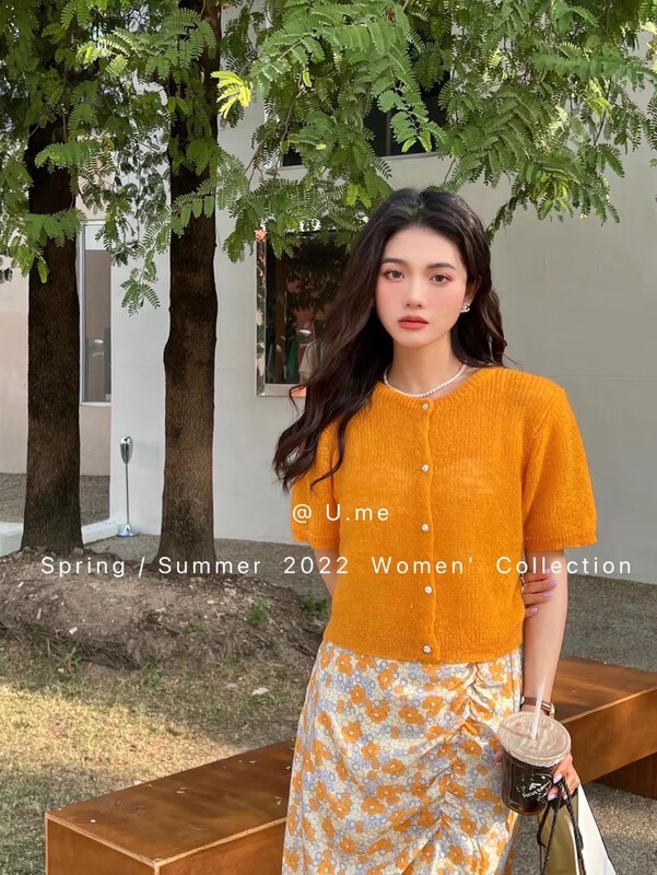 goods in stock! New year in early spring! [u.me] Korean round neck knitted single breasted short sleeved T-shirt 2022# hjy