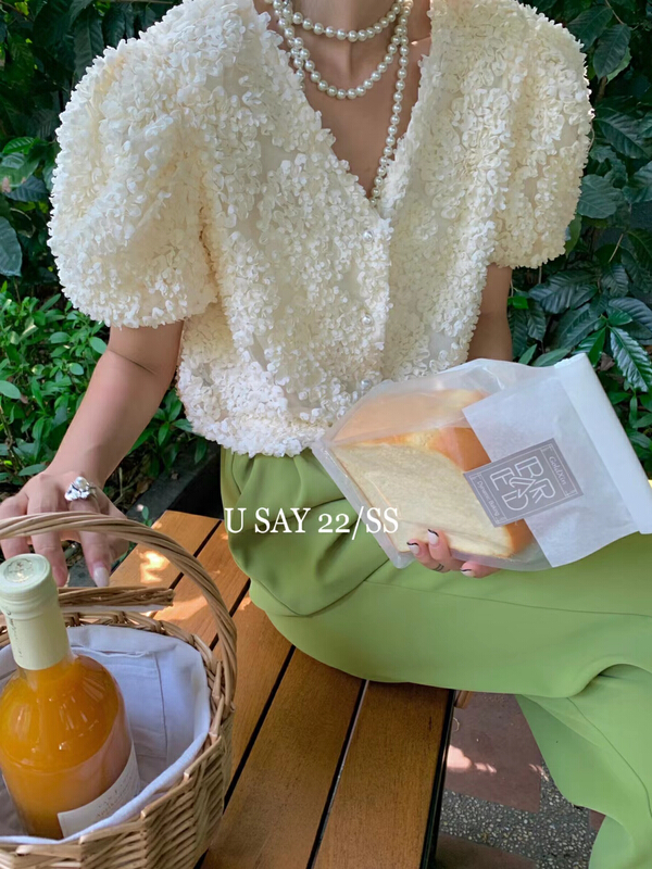 New in early summer! [u say] temperament small crowd, three-dimensional petal design, small fragrance, sweet little shirt 65836# LSL