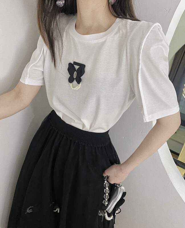 New in early summer! [twins] simple three-dimensional small butterfly short sleeve T-shirt 3033# hjy
