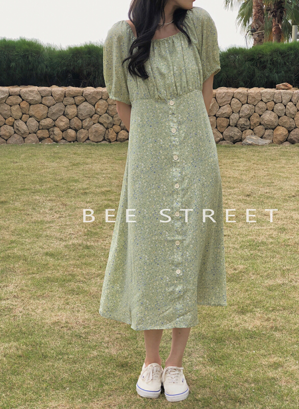 New in early summer! [bee Street] floral pleated short sleeve dress 9104# lwy