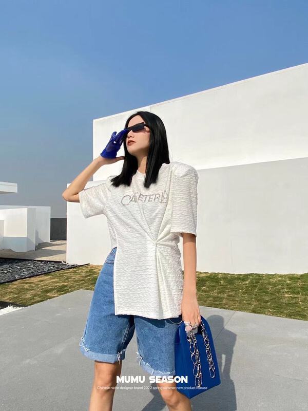 New year in early spring! [Mumu sea] slit crew neck letter short sleeve T-shirt 2288# zxl