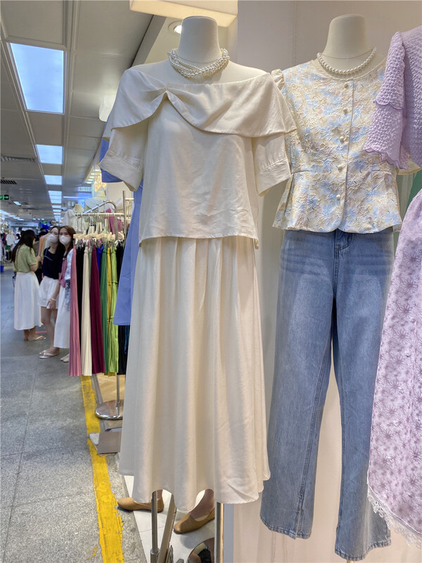 [of white] Korean version of Lady temperament design small shirt + net color skirt suit 881396# hjy