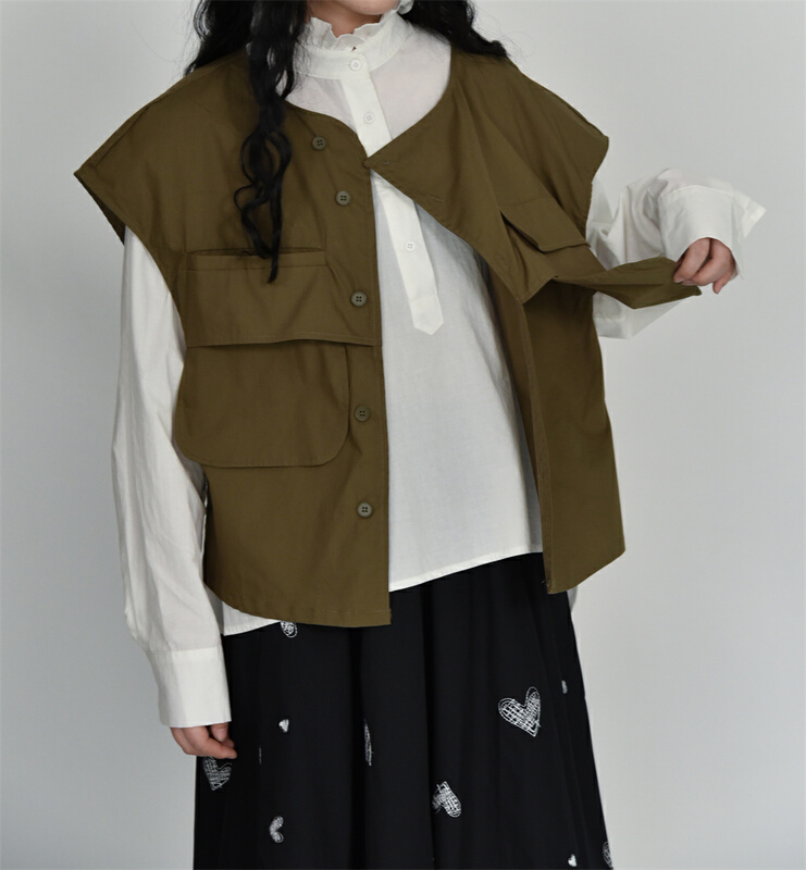 [three and two out] pocket design oblique buckle vest 99010# L