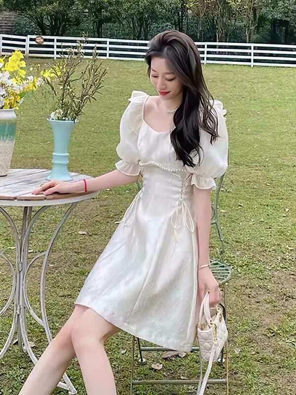 [Yingying new clothes] French Style Bubble Sleeve waist closing and thin foreign style dress (with binding rope) 7282# Cl