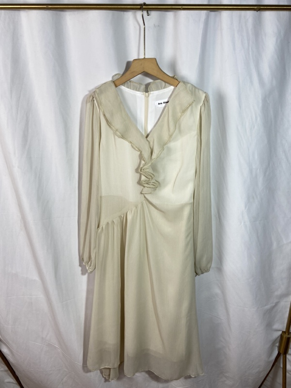 New in early summer! [Yi show shop] V-neck simple and comfortable aging dress 838# Cl