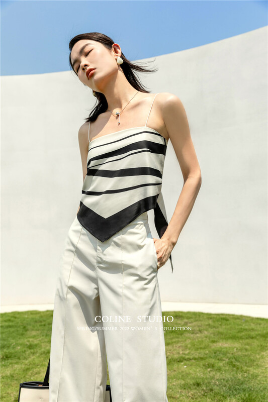 [Coline] versatile color matching comfortable vest / suspender c2151# hyy