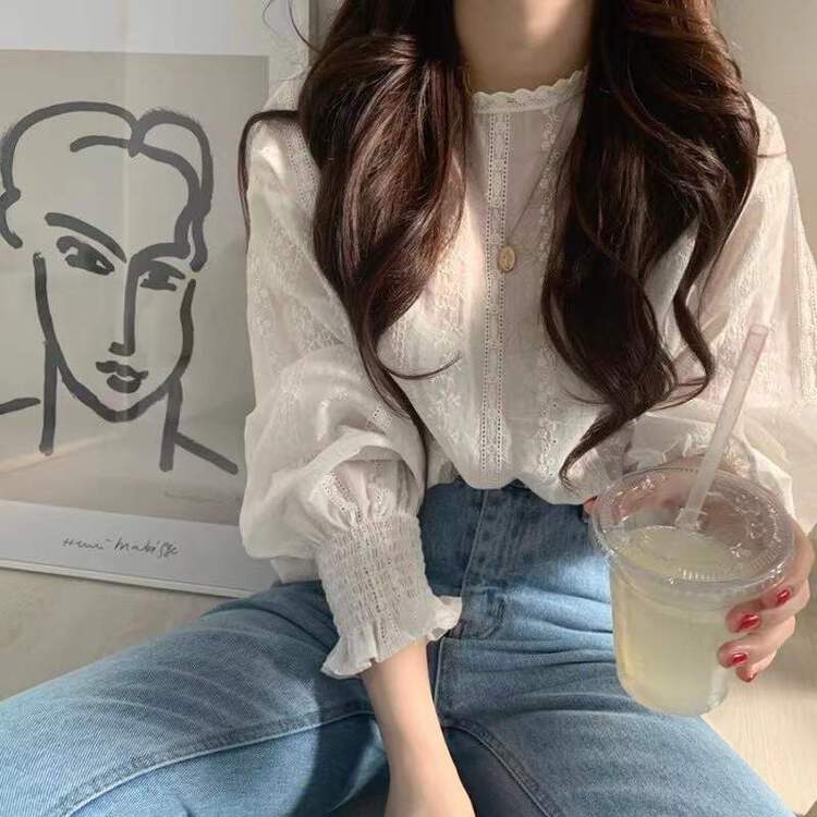 goods in stock! New year in early spring! [timely rain] Han Feng ins sweet temperament craft lace loose and versatile shirt 09521# jhy