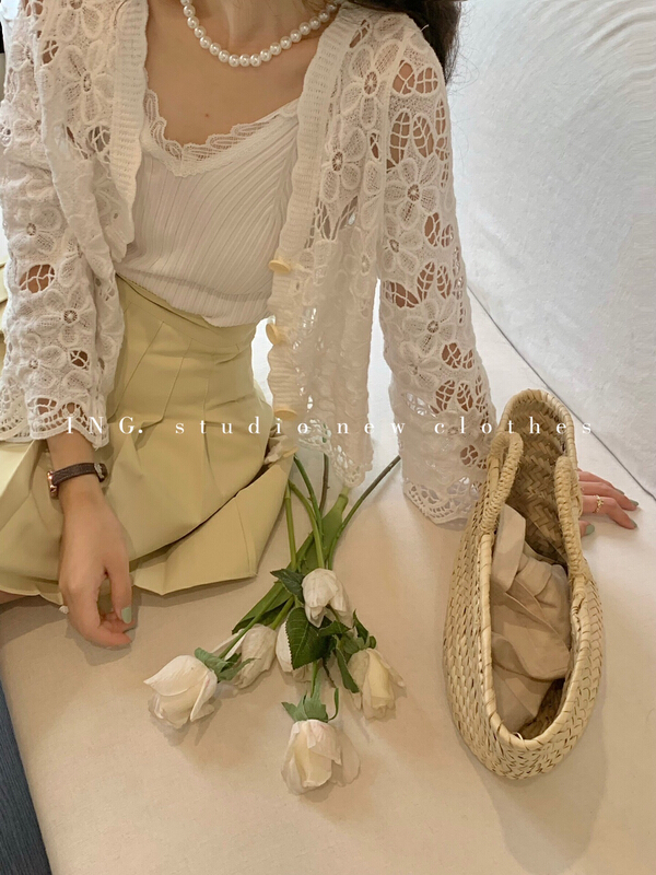 [ing] design sense hook flower hollow out V-neck single breasted shirt 7432# ZSY
