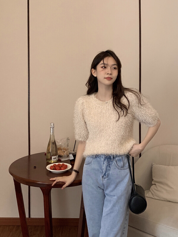 goods in stock! New year in early spring! [timely rain] Han Feng ins retro temperament shiny short sleeved warm sweater 00117# jhy