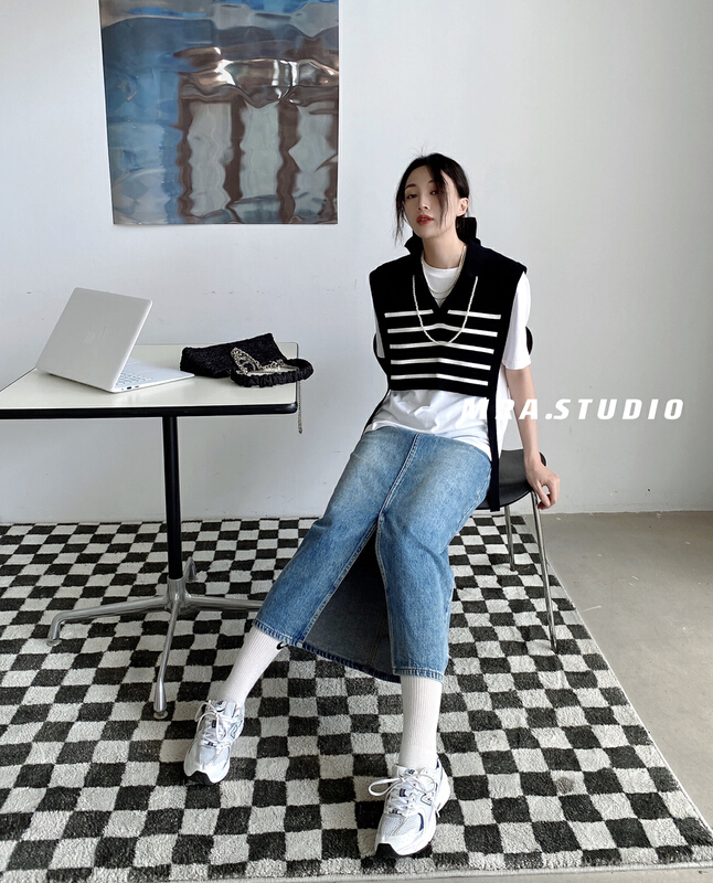 New year in early spring! [MRA] Korean design sense front split thin denim skirt lp5553# zxl