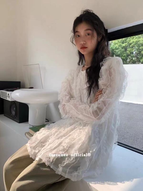 New in early summer! [Mini. Pepper] Korean heavy industry lace shirt 701# WTT