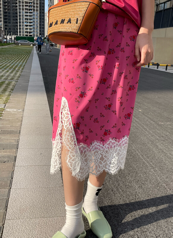 [attitude] holiday Style Lace Floral slit skirt aq4370-1# ozq
