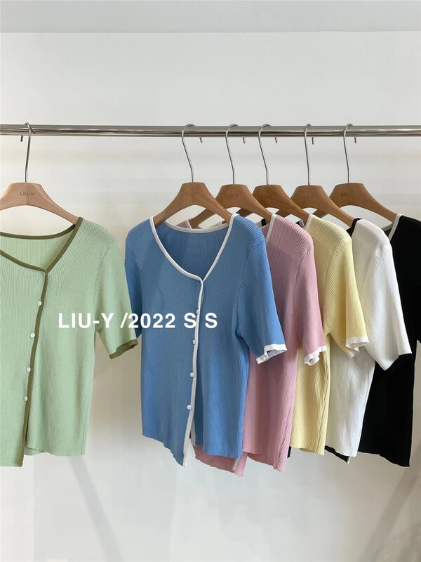 [Liu. Y] V-neck single breasted comfortable Korean knitted cardigan 3396# L
