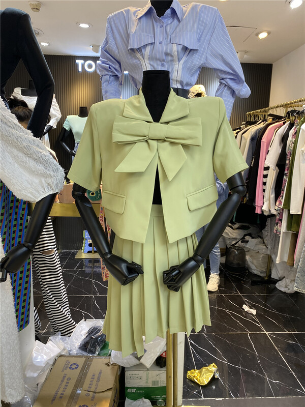 New in early summer! [top close] temperament short suit + high waist pleated skirt suit 9927# ozq