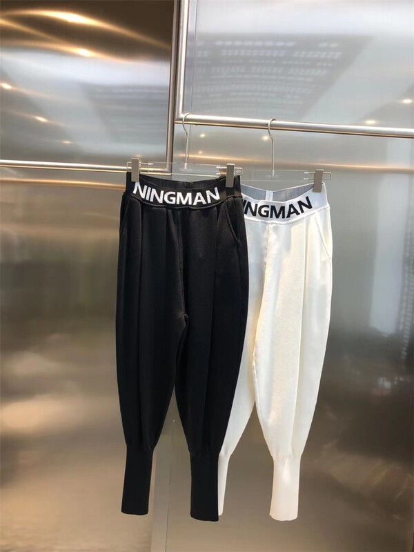 goods in stock! [nm. Girl] letter loose and slim casual pants mn2208# JJ