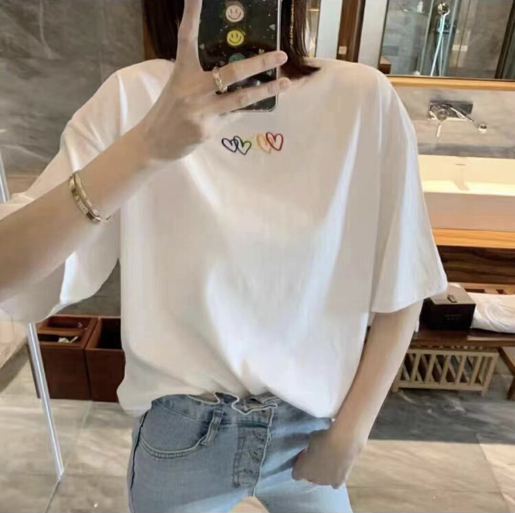 New in early summer! [three thousand gold] simple and versatile love embroidered short sleeve T-shirt 8055# ll