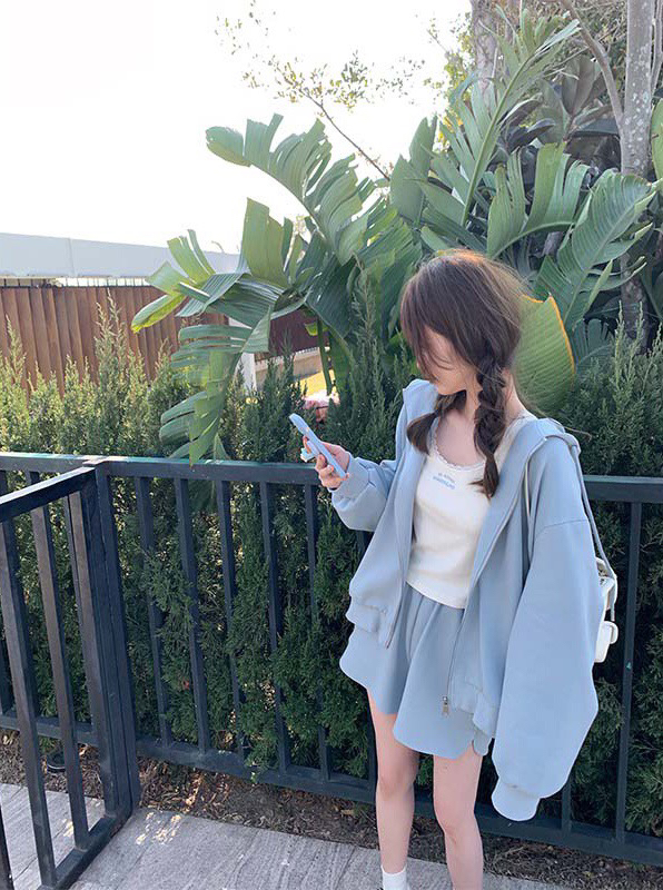 New year in early spring! [wgwe] Korean loose hooded jacket + slim and versatile comfortable shorts suit 1151# PCZ