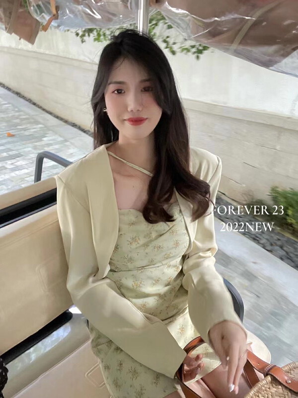 New year in early spring! [forever23] Korean versatile solid short shoulder pad suit a2028# hjy
