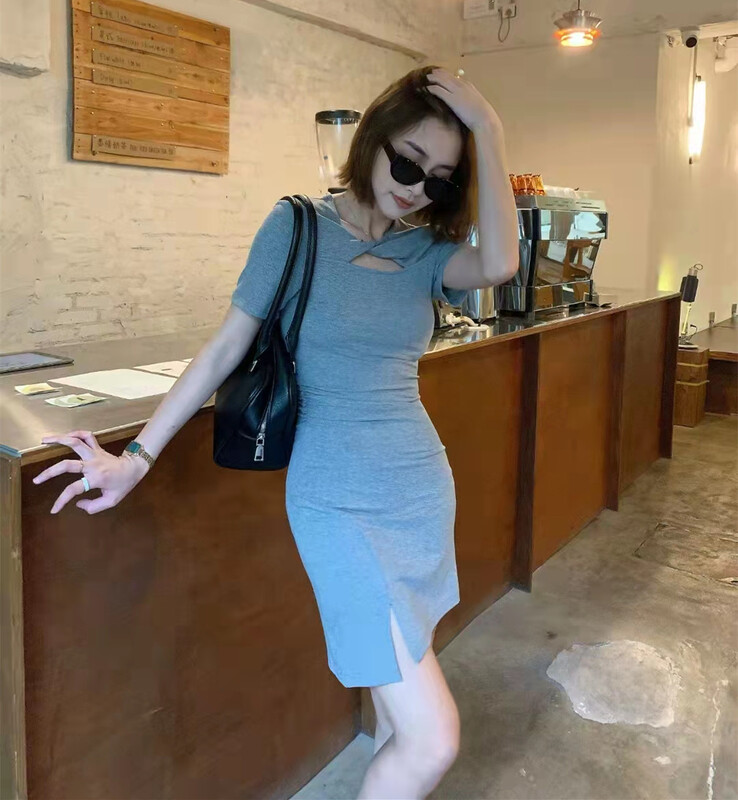 [city light] small man's design feels fried street, the waist is slim, and the short sleeve hollow out heart machine dress 6003# XJ