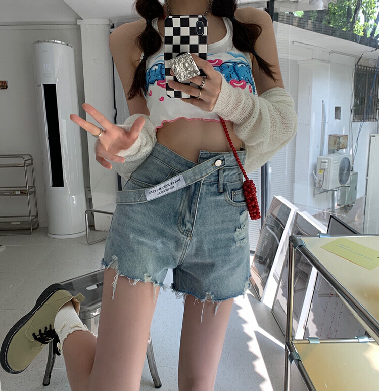 [timely rain] Han Feng ins design feeling irregular high waist thin denim shorts 41415# WPL