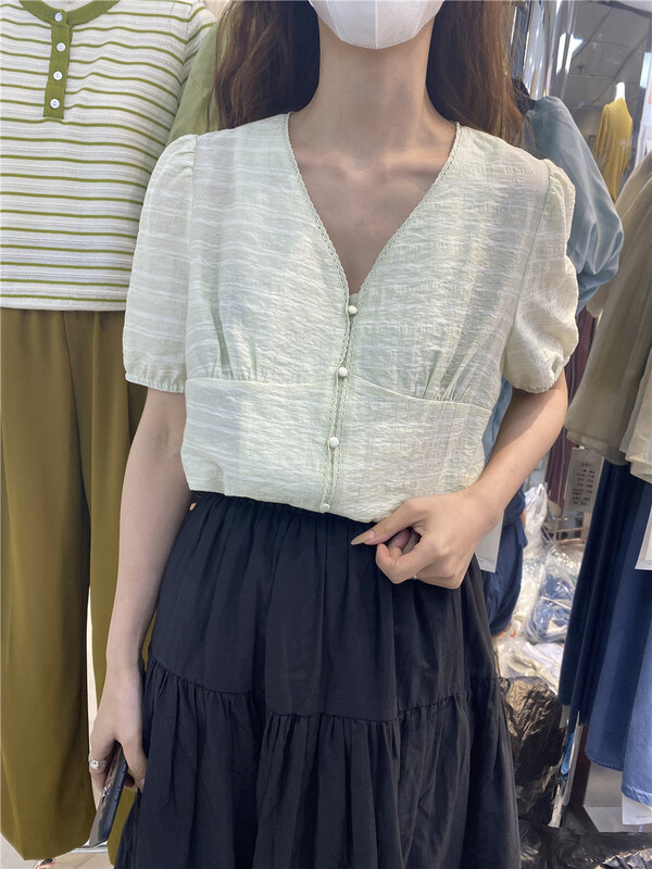初夏上新!【MM.C】法式氣質簡約V領小衫  8536-1#  LWY