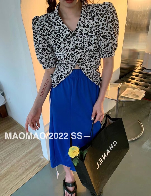 初夏上新!【MAOMAO】植絨小花韓版排扣小衫  753#  WTT