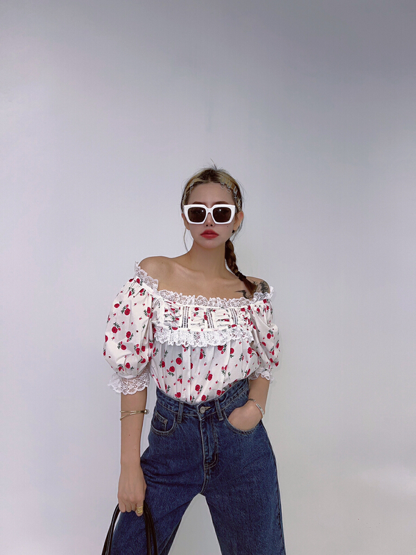 [d.two D2] lace edge sexy pullover shirt 2221208# zxl