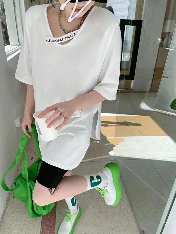 [blue show] Korean design letter V-neck short sleeve T-shirt 8125# LSW