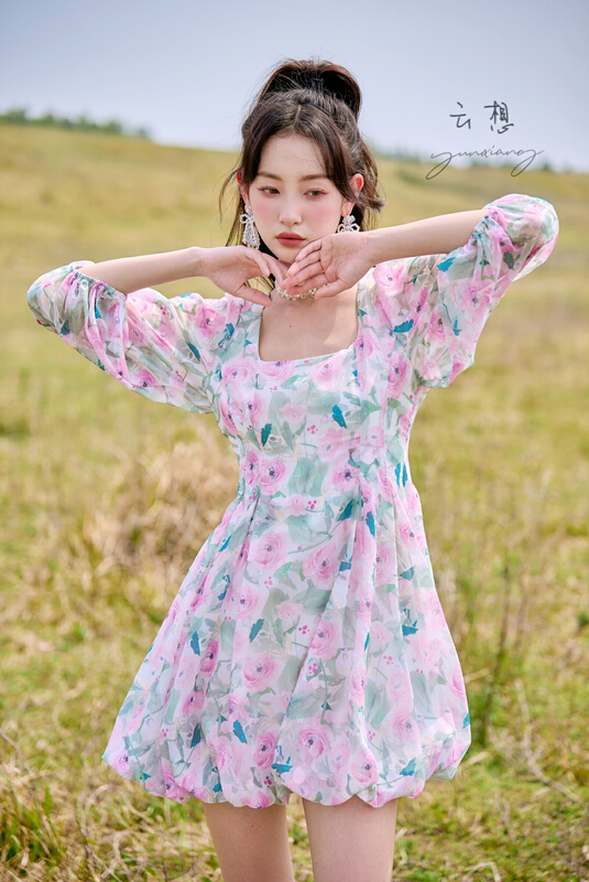 goods in stock! New in early summer! [original in style & MC)] French gentle square neck dress 359# WPL