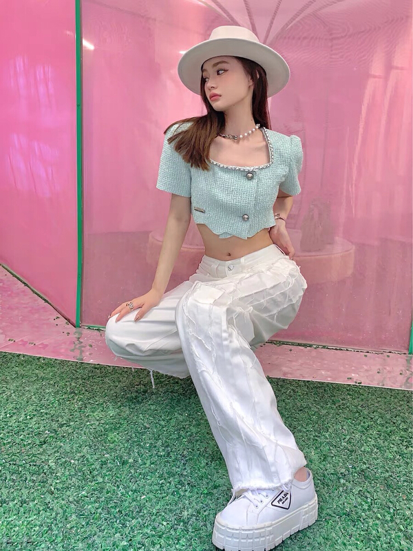 New year in early spring! [Alala] design sense, fashion, vintage, hand-made back hollowed out and perforated blouse s1170# JJ