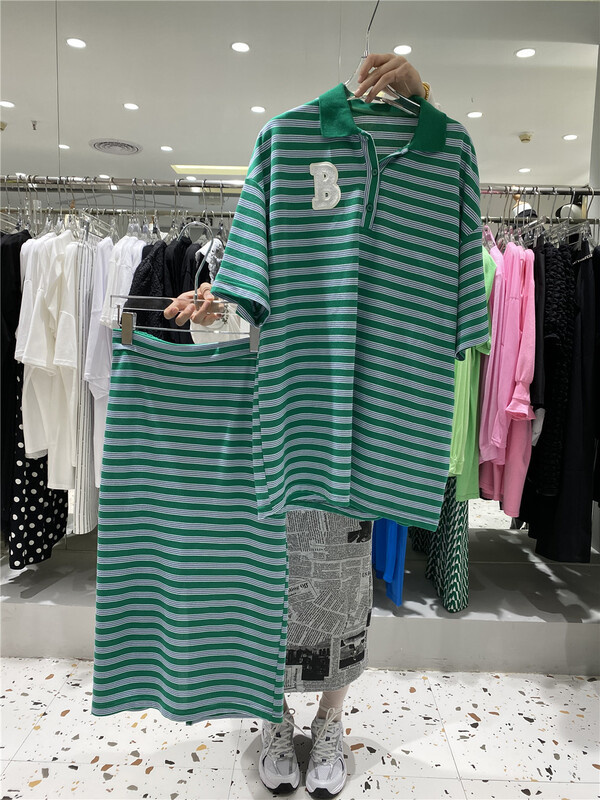 [LAN] Korean loose stripe letter short sleeve T-shirt + medium and long casual half suit y0598# lwy