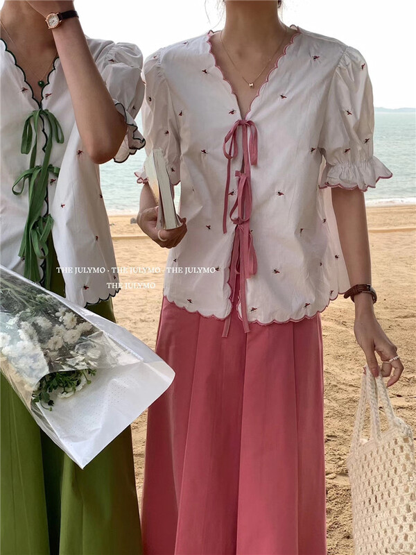 [end of July] V-neck floral embroidery lace up blouse (excluding skirt) 539# HBx