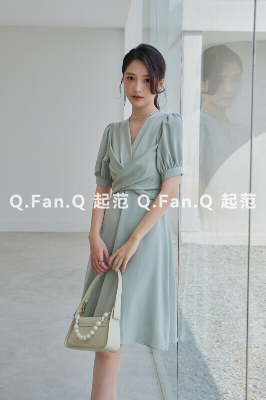 goods in stock! New in early summer! [style] French temperament light familiar bandage dress 8025# JJ