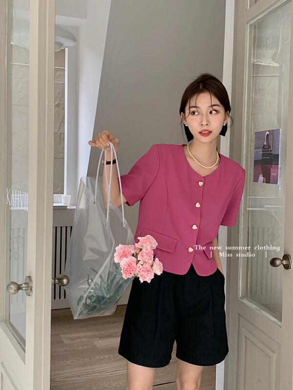 初夏上新!【MISS密思家】愛心扣特色下擺小衫  W308#  ZJY