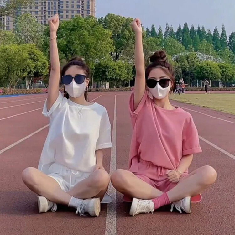 [Kiki studio] simple solid color comfortable short sleeve + versatile basic casual Shorts Set 5924# hjy