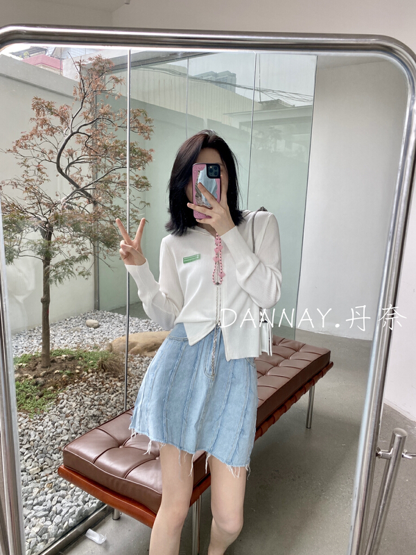 New year in early spring! [dannay] design sense retro foreign style comfortable knitted cardigan 3305# jhy