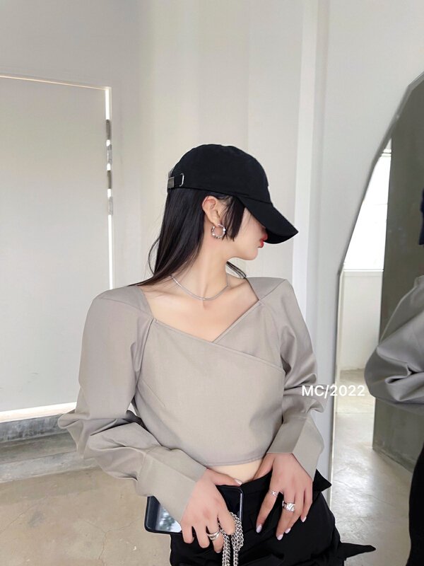 goods in stock! New year in early spring! [MC] irregular and versatile slim shirt 8807# XYJ