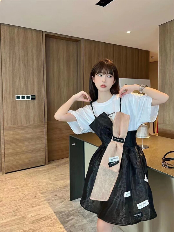 [big C studio] Korean alphabet short sleeved T-shirt + slim sleeveless Pleated Dress Set 5103# PCZ