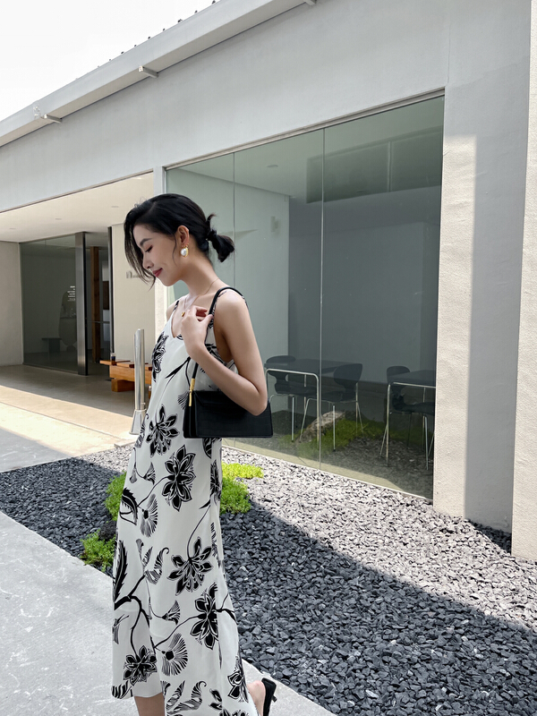 Original price 84.90! [style] characteristic print design simple dress 7372# JJ