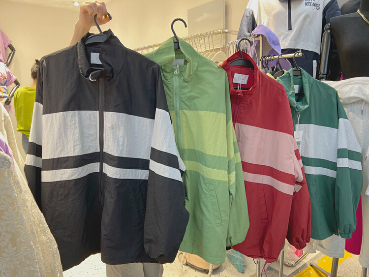 New in early summer! [Qixi] niche design splicing sunscreen shirt 6005# XYY