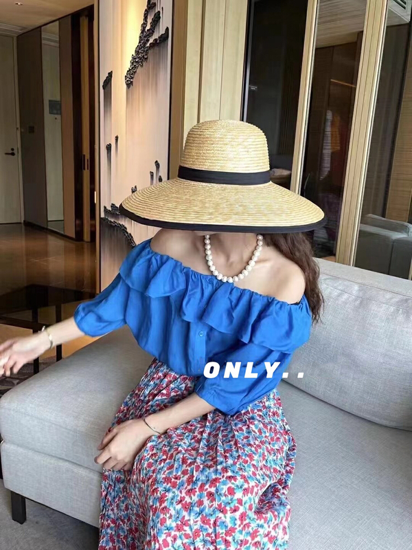 goods in stock! New in early summer! [only] ruffled off shoulder large shirt 1862# JJ