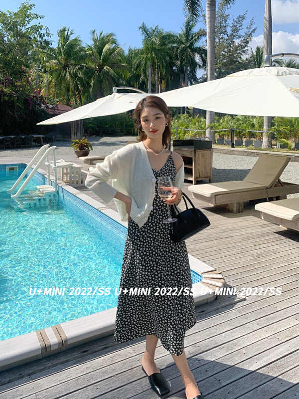 New year in early spring! [U + Mini] Korean little women's suspender dress d0558-1# jhy