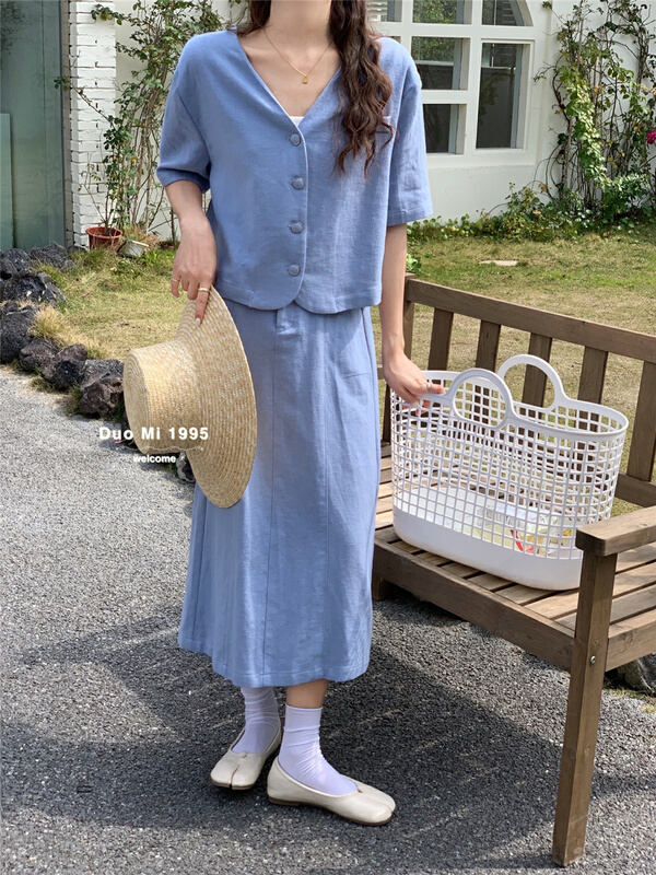 goods in stock! New year in early spring! [Duomi] V-neck single breasted blouse + temperament slim skirt set 8828# zxl