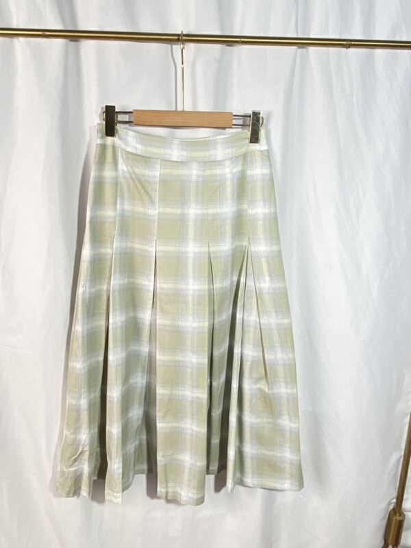 New in early summer! [Yi show shop] color matching age reducing light mature style skirt 999# Cl