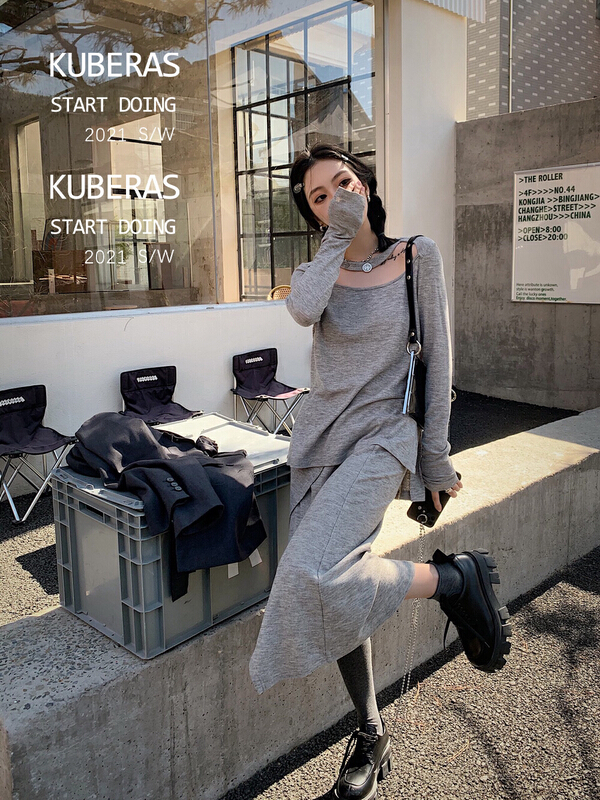 New year in early spring! [colorfui] Hong Kong style girl modal round neck hollowed out machine top + irregular suit 7885# cqw